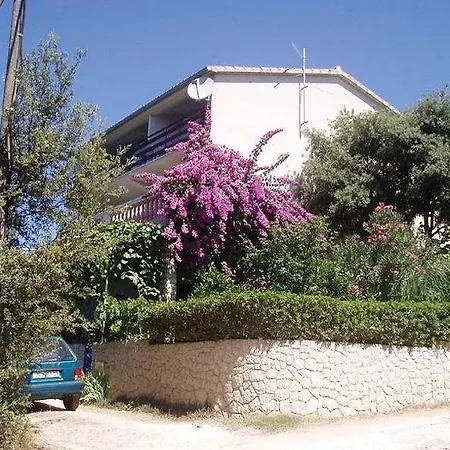Villa Ibis Hotel 3*
